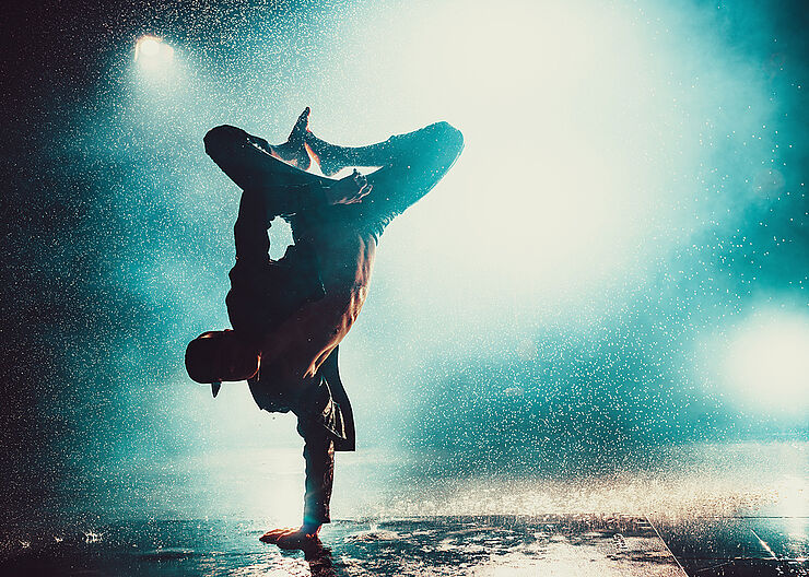 Breakdance (Bild: chaoss/shutterstock.com)